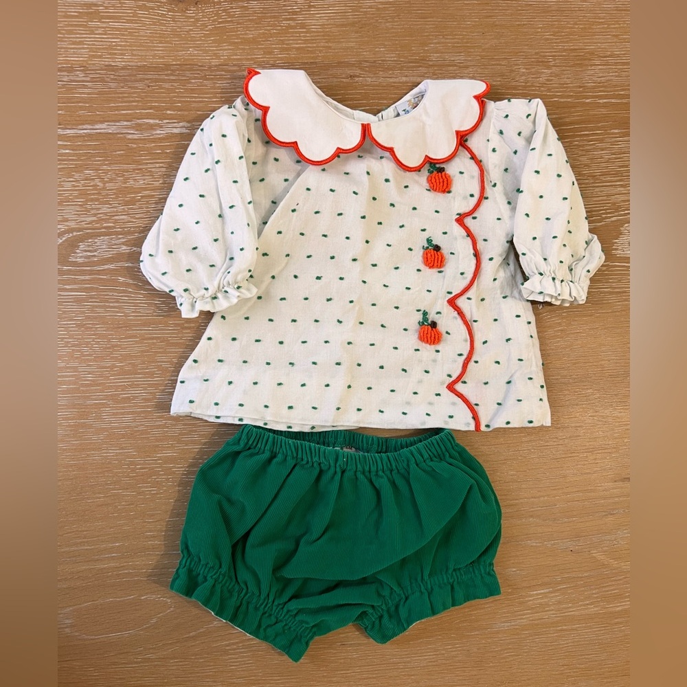 Busy Bee Smocks Pumpkin set scalloped collar 6 months  emrboiderd